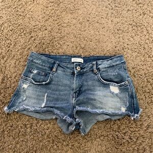 ZARA TRF Trafaluc Cutoff Jean denim shorts fringe